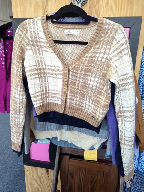 Modern Clothing Hollister sweater, M