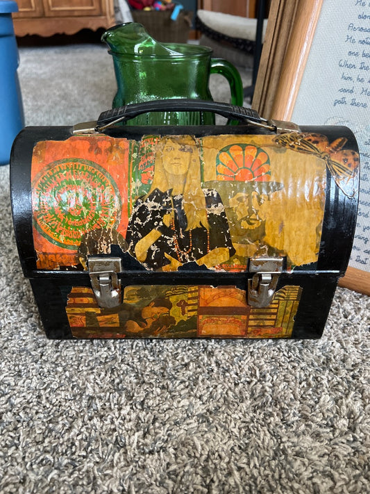 VTG lunch box purse