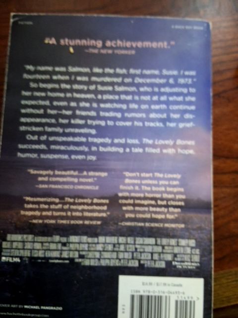 Used book The Lovely Bones. Y Ali e Sebold