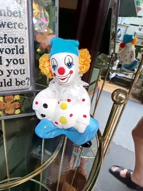 Clown sitting