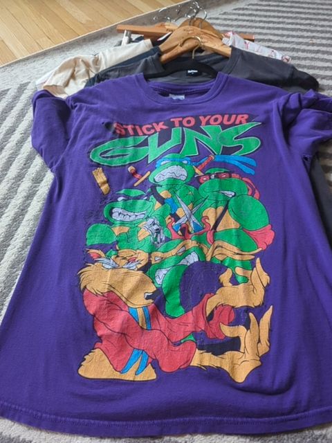Stick to your guns tee, M