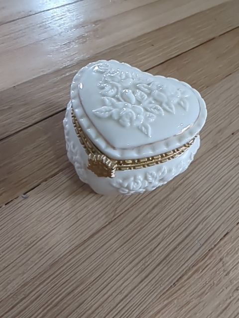 Heart Trinket box