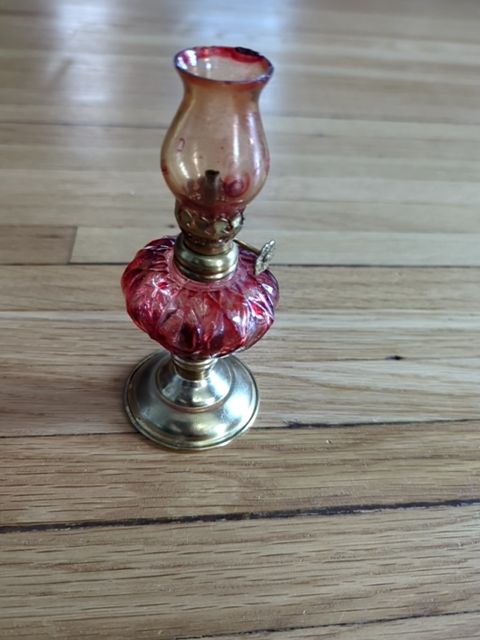 Mini oil lamp