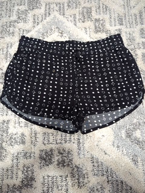 Modern Clothing So polka shorts, M